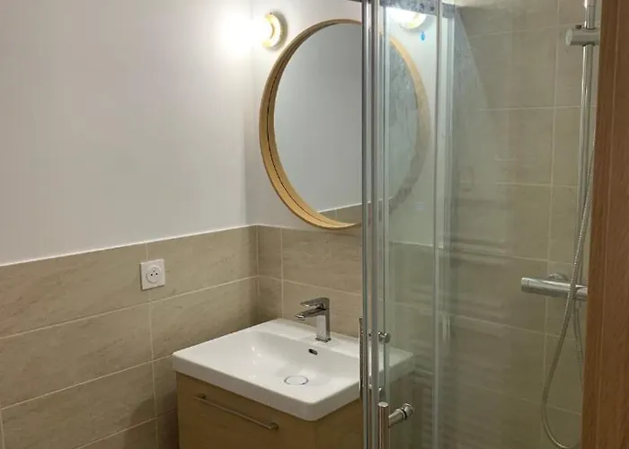 Carnot T2 - 4p * Cannes